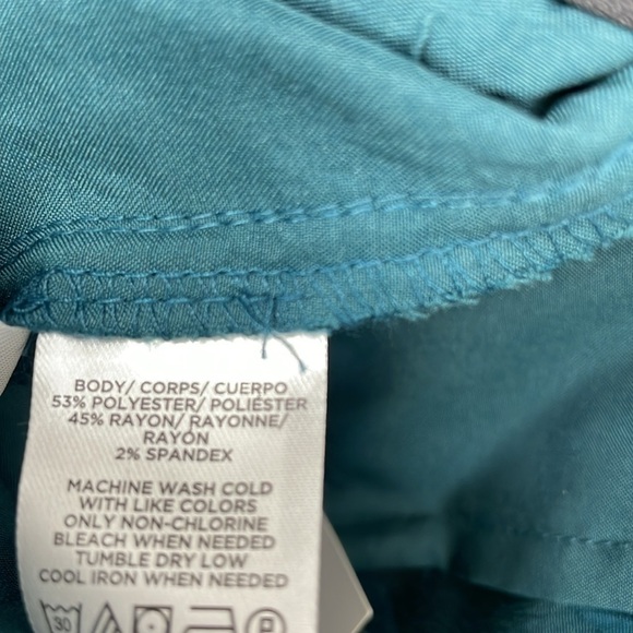 Ann Taylor The Ankle High Rise Pants Womens 4 Faux Cuff Hem 2 Pocket Textured - Picture 9 of 10